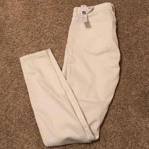 White denim - Picture 1 of 3